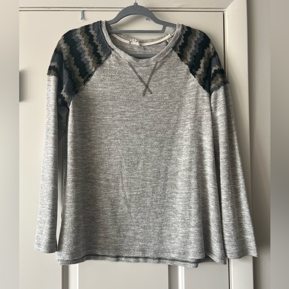 Hem and Thread Long Sleeve Top